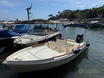 Stupenda barca natante Gaia Positano 21 ft 150cv