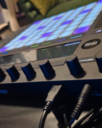 Ableton push 2+Alimentatore e cavo+scatola .