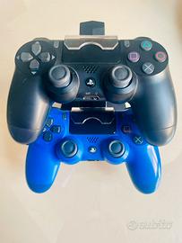 2 controller PS4 + stand di ricarica