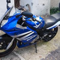 Suzuki GS 500 - 2004