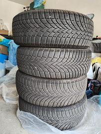 4 pneumatici invernali Bridgestone Blizzak LM-005