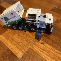 Garbage Truck - Lego 42167