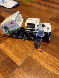 Garbage Truck - Lego 42167