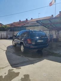 JEEP Grand Cherokee 2.7 CRD cat Laredo