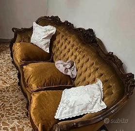 Regal  Divano completo di due poltrone anni70 /80