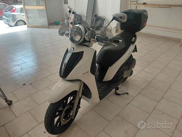 Piaggio Cruiser 300