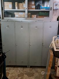 ARMADIETTI SPOGLIATOIO IN FERRO