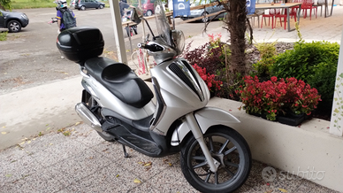 Scooter Beverly 300 cc ie del 2009