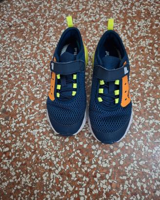 Lotto scarpe bimbo numero 33