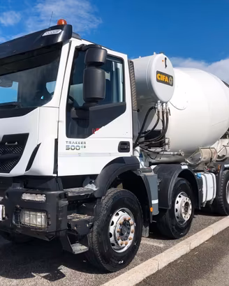 IVECO TRAKKER 500 BETONIERA