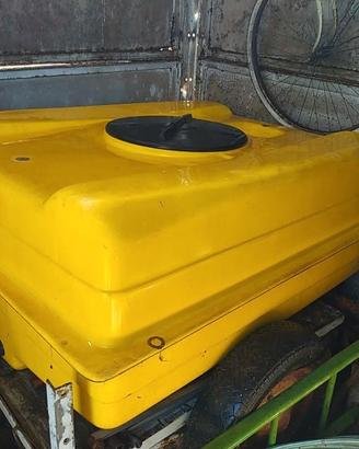 Botte per trattamenti con carrello NON omologato 