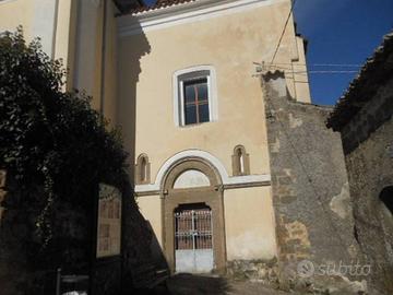 Casa indipendente di 150 m² con più di 5 locali a 