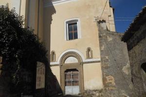 Casa indipendente di 150 m² con più di 5 locali a 