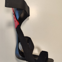 Tutore piede , chiedere misura e Dx o Sx per dispo