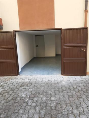 Garage Via Rubicone ( laterale di Via Bissuola )