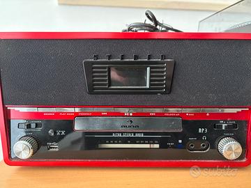 Giradischi e registratore CD stile vintage