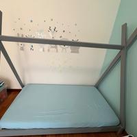 Lettino montessoriano a tenda