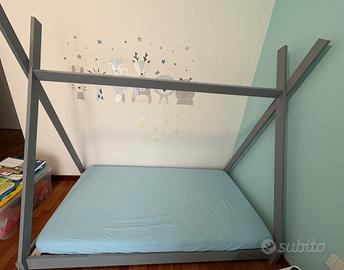 Lettino montessoriano a tenda