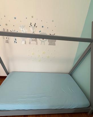 Lettino montessoriano a tenda