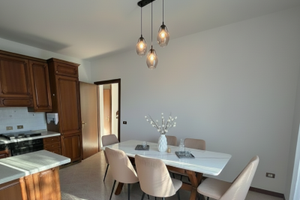 Bifamiliare Indipendente con Ampio Giardino