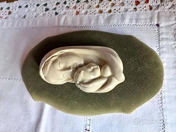 Madonna testa-letto in ceramica su velluto