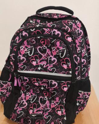 Zaino scuola,  4 scomparti, molto capiente 