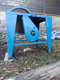 Sega circolare con cardano