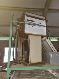 distributore di benzina 