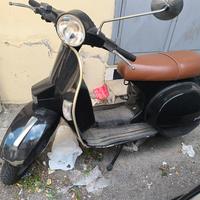 vespa PX