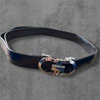 Cintura elegante in pelle nera con fibbia a doppio