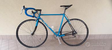 Bicicletta vingage da corsa