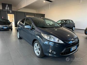 Ford Fiesta 1.4 16V 5p. Bz.- GPL Titanium Bs.