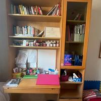 Scrivania /libreria