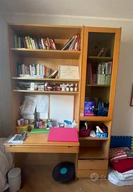 Scrivania /libreria