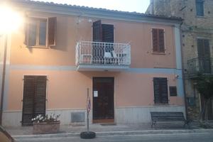 A Controguerra camera a pochi km dal mare