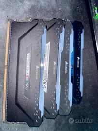 BLOCCO RAM DDR4 4x8gb CORSAIR