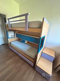 Letto a castello a 3 posti in legno frassino