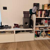 mobile tv e libreria
