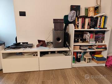 mobile tv e libreria