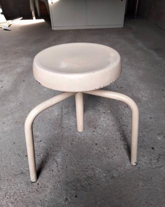 SGABELLO IN FERRO