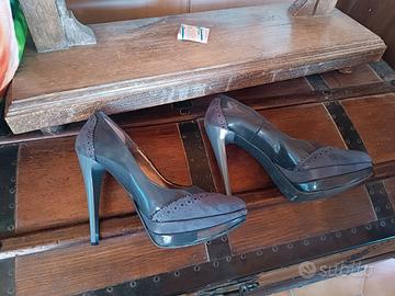 Scarpe usate pochissime volte