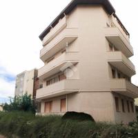 3 LOCALI A FRANCAVILLA AL MARE