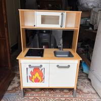 Cucina IKEA DUKTIG + Super Set Accessori