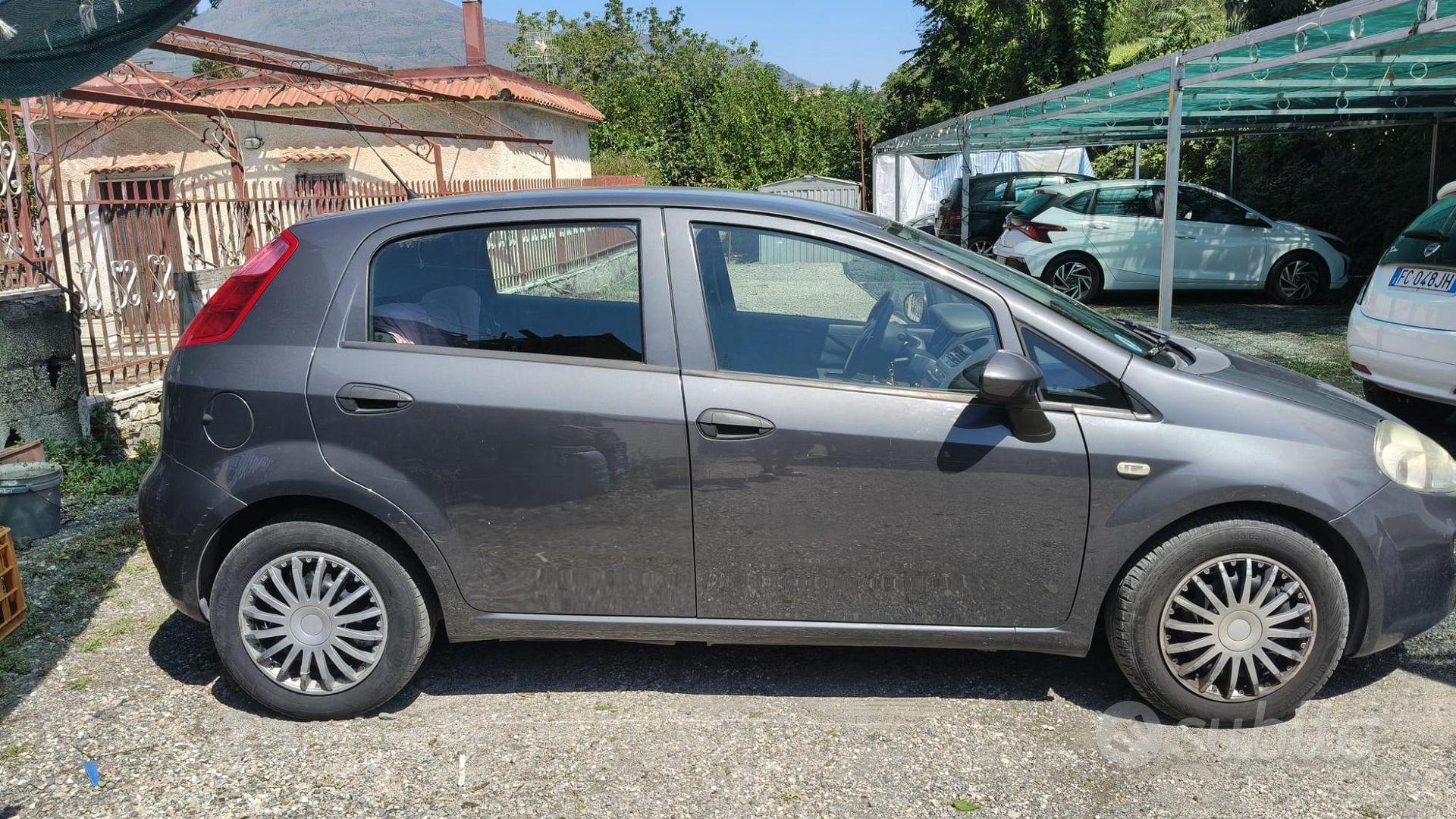 Fiat punto 1.3 Mjt 95 cv - Auto In vendita a Napoli