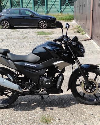 TVS Raider 125 - Pari al nuovo