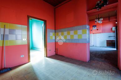 CASA SEMINDIPENDENTE A AGRATE BRIANZA