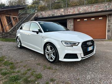 Audi A3 sportback Sline 1.6 tdi Stronic