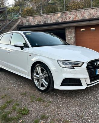 Audi A3 sportback Sline 1.6 tdi Stronic