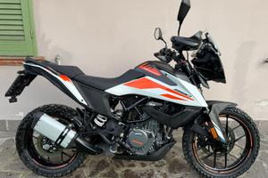 KTM DUKE 390 adventure