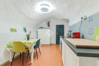 CASA INDIPENDENTE A TIGNALE